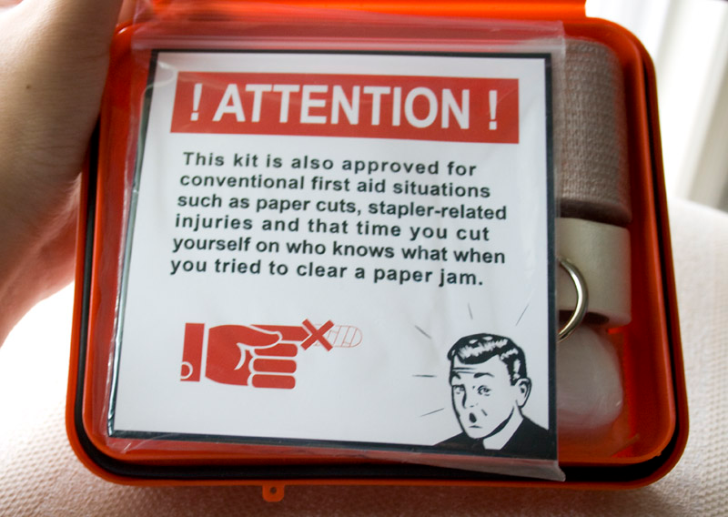 Illustration for article titled Microsoft Sends Out Weird Press Kit for IE 8 Beta